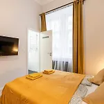 Blush & Gold Boutique Rooms B25 - Nr 2